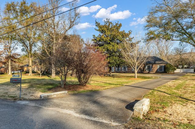 2418 McIntyre Ct, Franklin, TN 37069