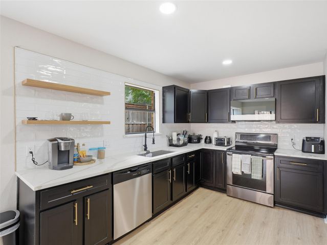 2044 Whippoorwill Lane, Carrollton, TX 75006
