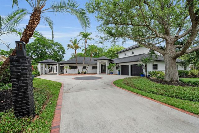 2521 LAKE ELLEN DRIVE, Tampa, FL 33618