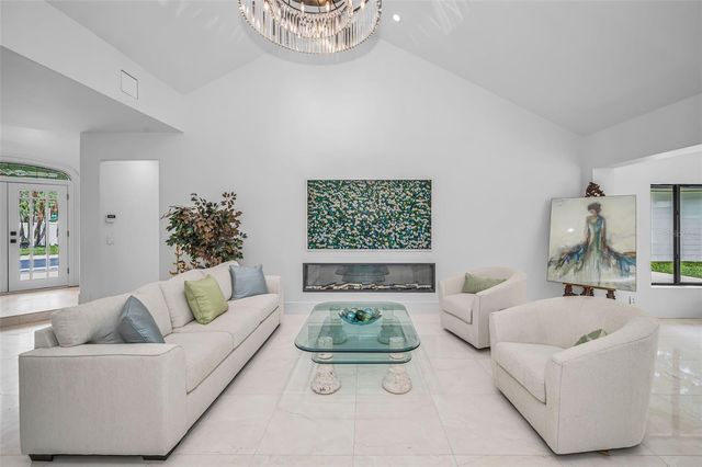 2521 LAKE ELLEN DRIVE, Tampa, FL 33618