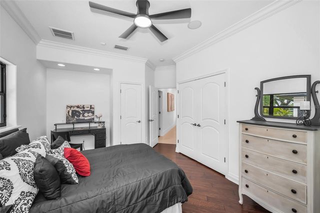 2521 LAKE ELLEN DRIVE, Tampa, FL 33618