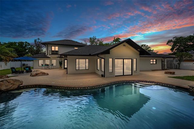 2521 LAKE ELLEN DRIVE, Tampa, FL 33618