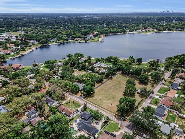 2521 LAKE ELLEN DRIVE, Tampa, FL 33618