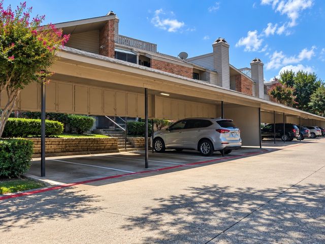 9600 Royal Lane 302, Dallas, TX 75243