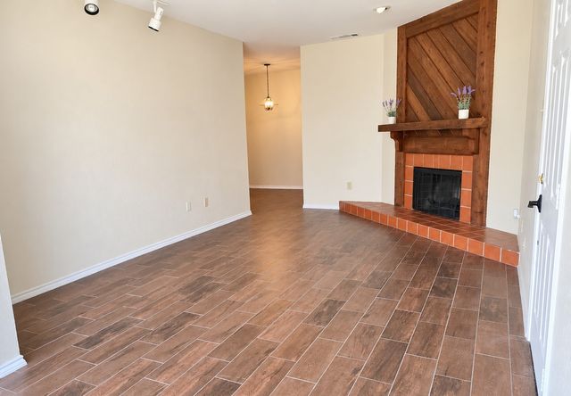 9600 Royal Lane 302, Dallas, TX 75243