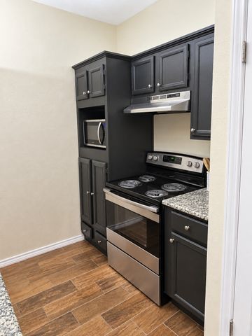 9600 Royal Lane 302, Dallas, TX 75243