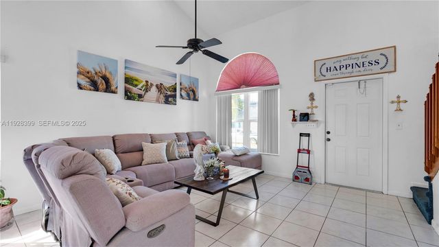 3256 NW 123rd Ter, Sunrise, FL 33323
