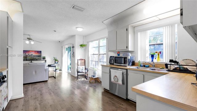 3256 NW 123rd Ter, Sunrise, FL 33323