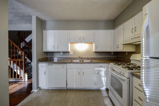 2887 Royal Path Court, Decatur, GA 30030