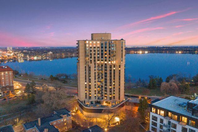 2950 Dean Parkway 1903-4, Minneapolis, MN 55416