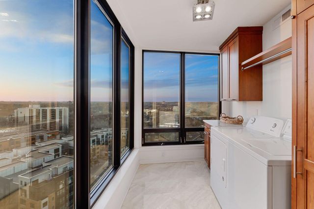 2950 Dean Parkway 1903-4, Minneapolis, MN 55416