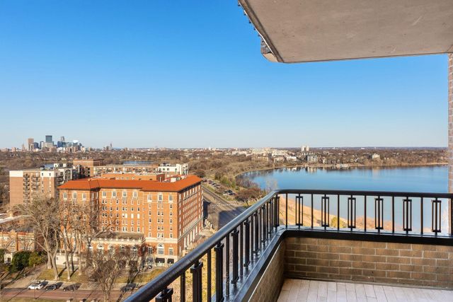 2950 Dean Parkway 1903-4, Minneapolis, MN 55416