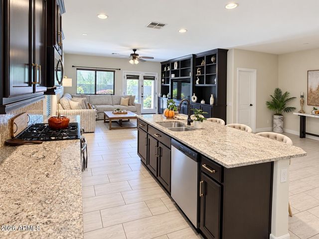 3755 E Zachary Drive, Phoenix, AZ 85050