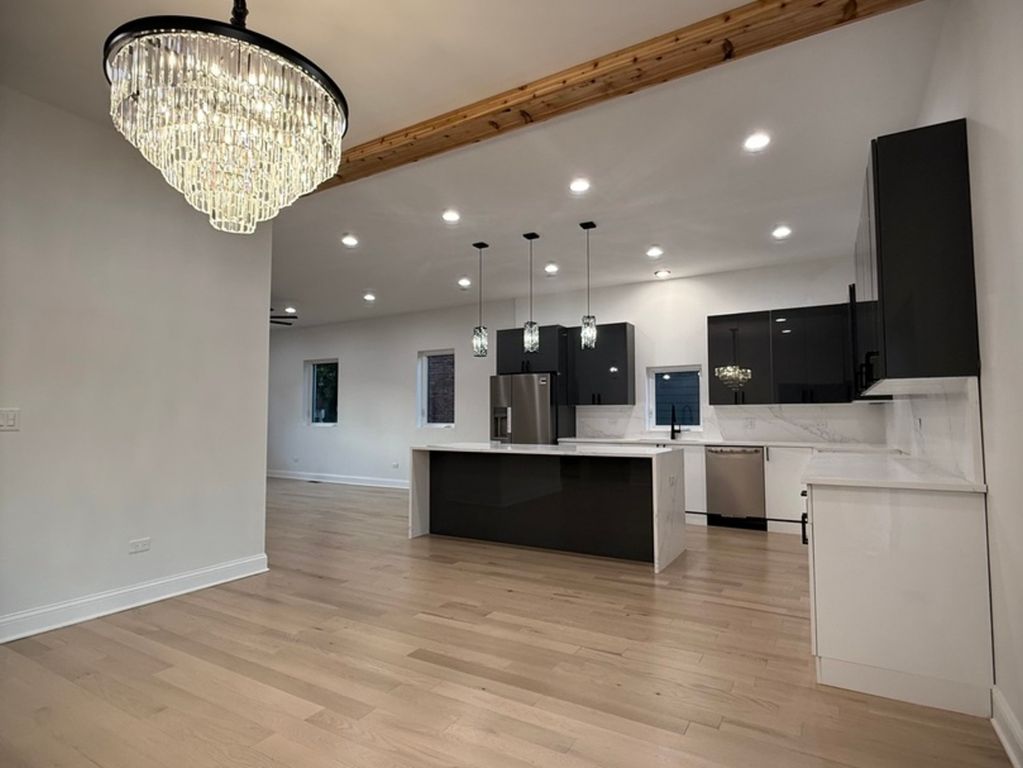 10835 S Parnell Avenue, Chicago, IL 60628 — photo 4