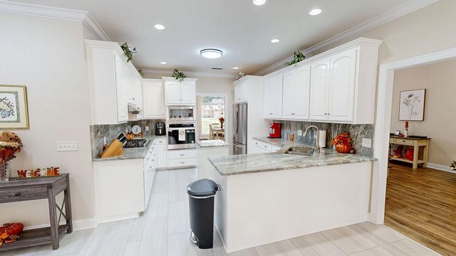 117 Sawgrass Drive, Dothan, AL 36303