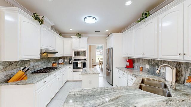 117 Sawgrass Drive, Dothan, AL 36303