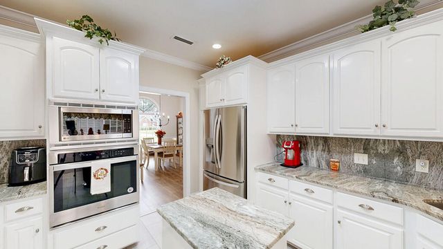 117 Sawgrass Drive, Dothan, AL 36303