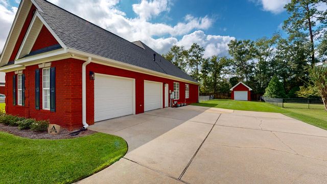 117 Sawgrass Drive, Dothan, AL 36303