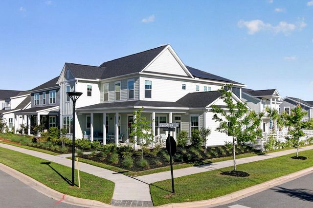 722 Blueway Avenue, Summerville, SC 29486