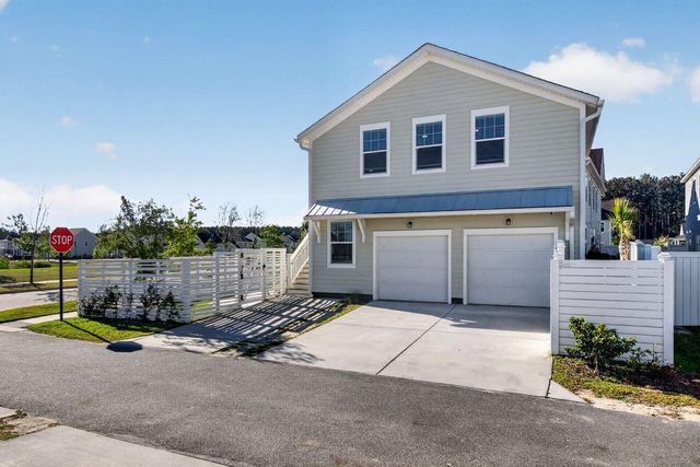 722 Blueway Avenue, Summerville, SC 29486