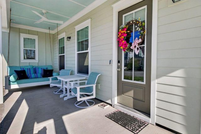 722 Blueway Avenue, Summerville, SC 29486