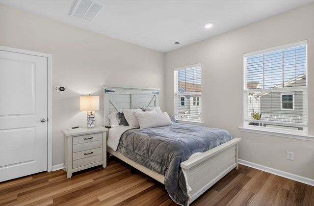 722 Blueway Avenue, Summerville, SC 29486