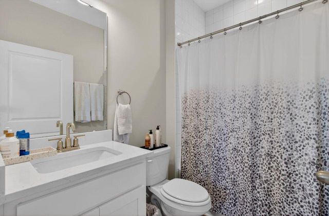 722 Blueway Avenue, Summerville, SC 29486