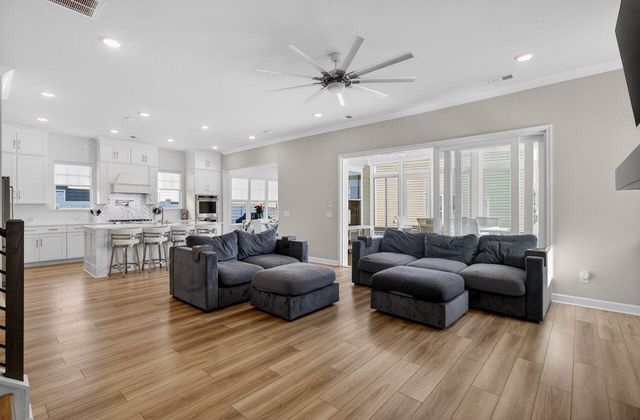 722 Blueway Avenue, Summerville, SC 29486