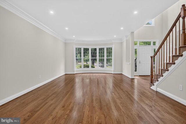 13621 PINE VIEW LN, Rockville, MD 20850
