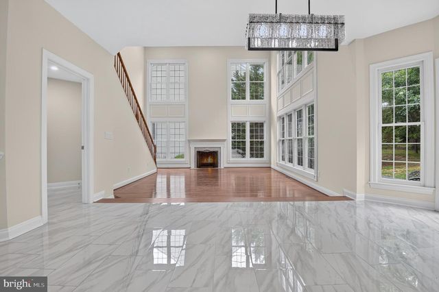 13621 PINE VIEW LN, Rockville, MD 20850