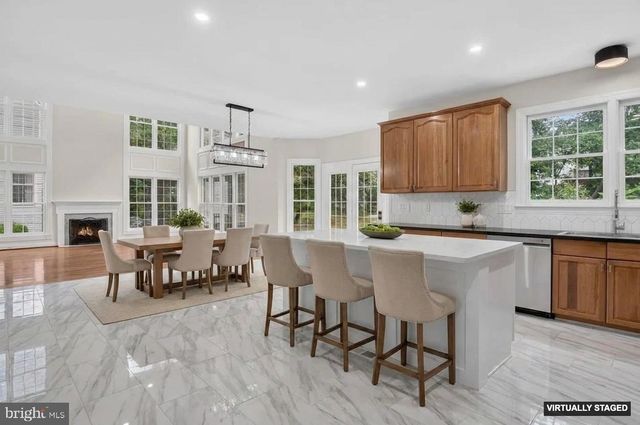 13621 PINE VIEW LN, Rockville, MD 20850