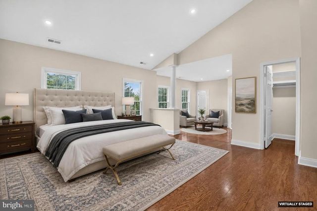 13621 PINE VIEW LN, Rockville, MD 20850