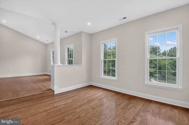 13621 PINE VIEW LN, Rockville, MD 20850