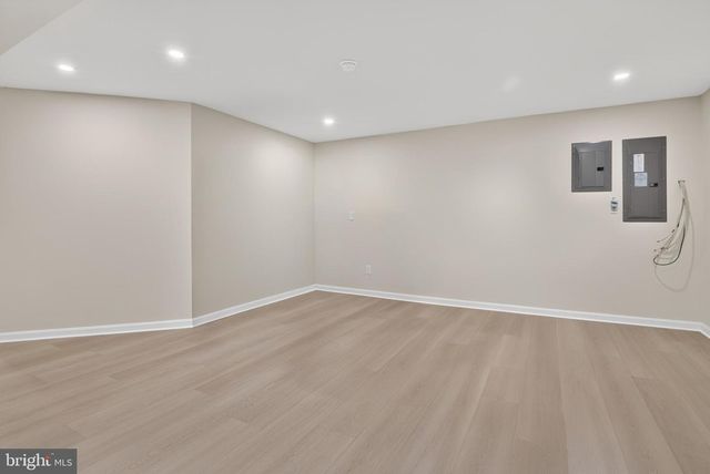 13621 PINE VIEW LN, Rockville, MD 20850
