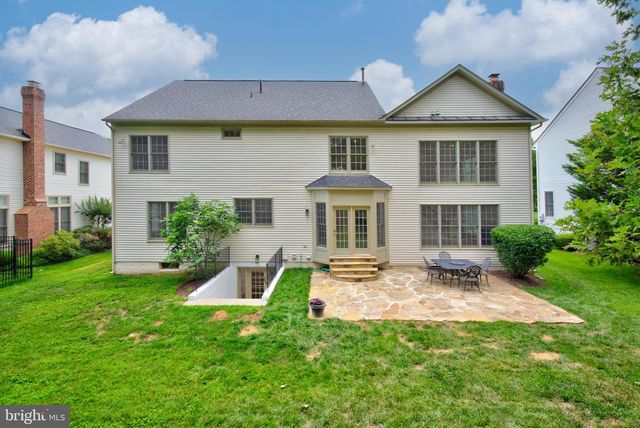 13621 PINE VIEW LN, Rockville, MD 20850