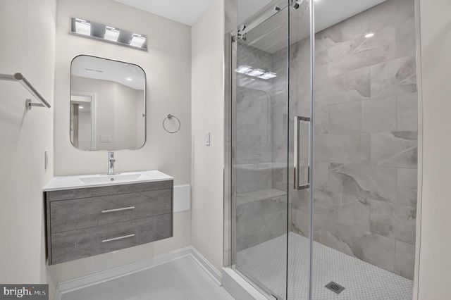 13621 PINE VIEW LN, Rockville, MD 20850