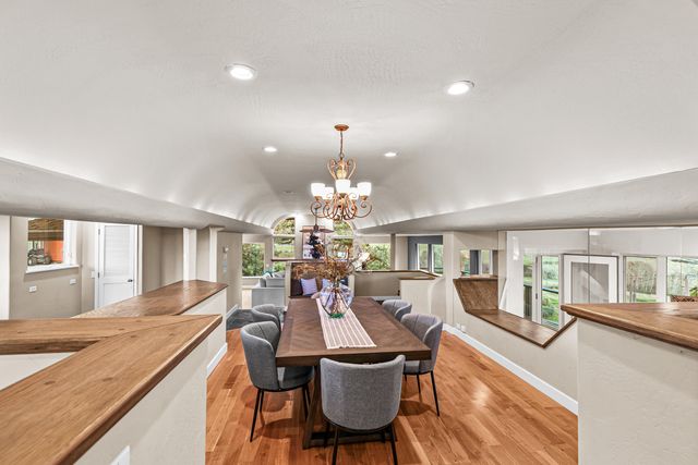 157 Ashland Acres Road, Ashland, OR 97520