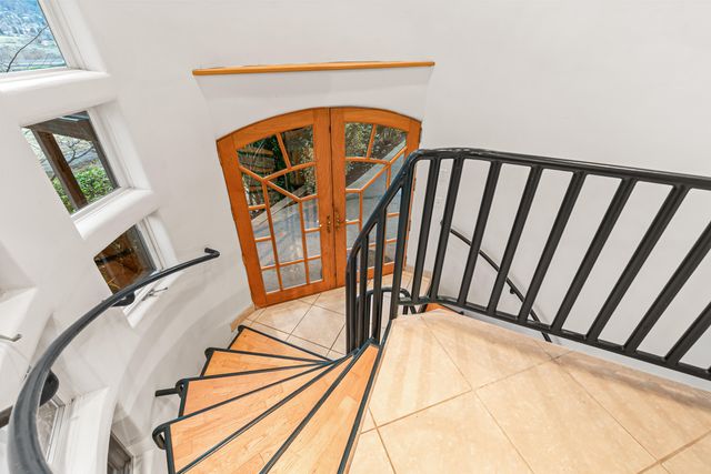 157 Ashland Acres Road, Ashland, OR 97520