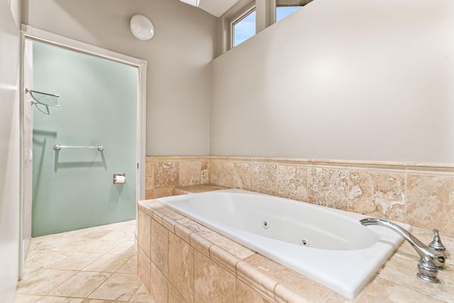 157 Ashland Acres Road, Ashland, OR 97520