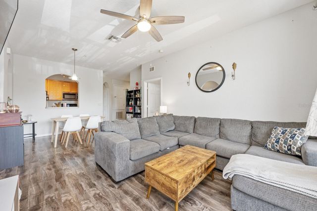 6335 CONTESSA DRIVE 301, Orlando, FL 32829