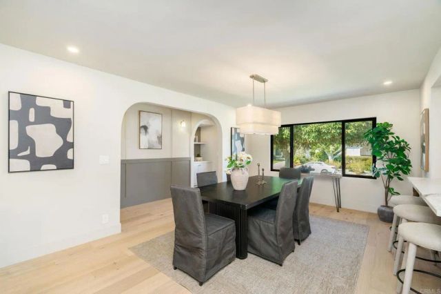 7807 Agnew Ave, Los Angeles, CA 90045
