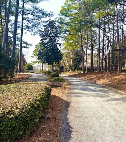 2897 Torreya SE Way, Marietta, GA 30067