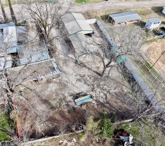 313 E 9th Street, Clifton, TX 76634