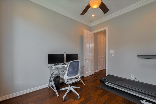 4006 Lanark Ln, Houston, TX 77025