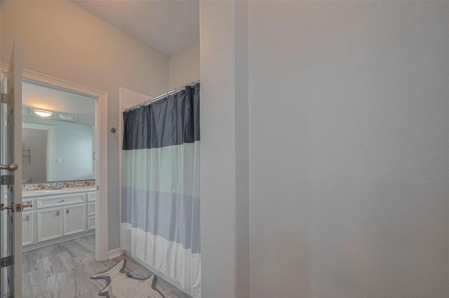 4006 Lanark Ln, Houston, TX 77025