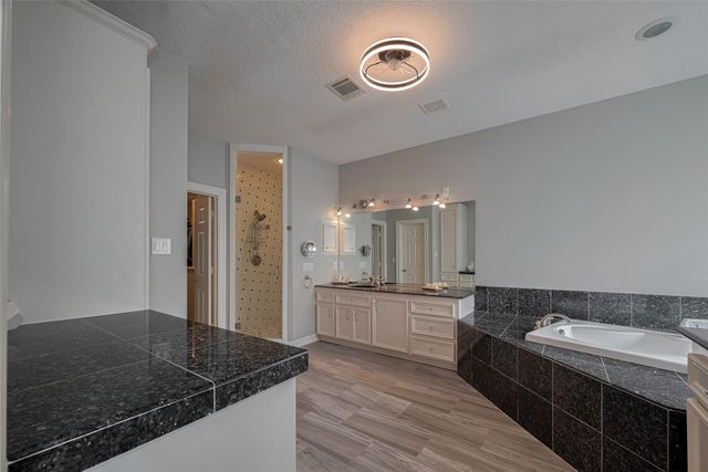 4006 Lanark Ln, Houston, TX 77025