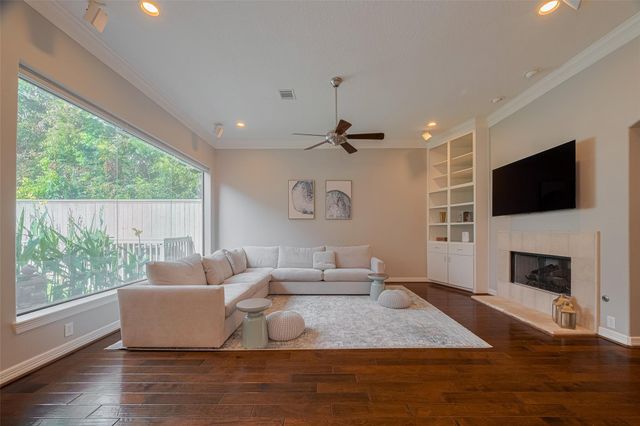 4006 Lanark Ln, Houston, TX 77025