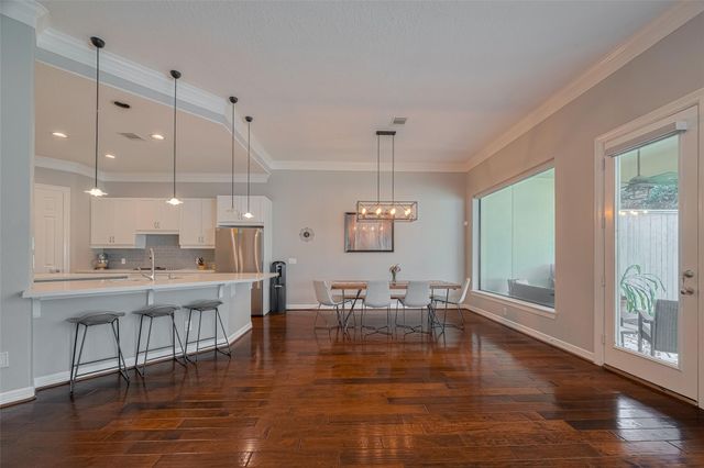 4006 Lanark Ln, Houston, TX 77025