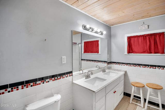 5204 Pillar Way, Fort Ann, NY 12827