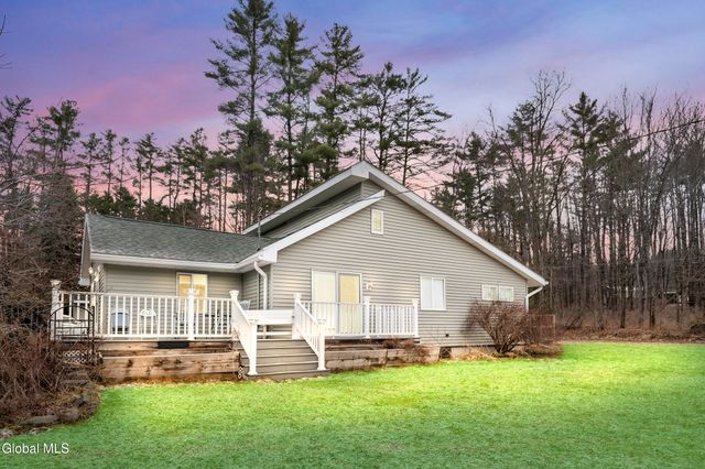 5204 Pillar Way, Fort Ann, NY 12827